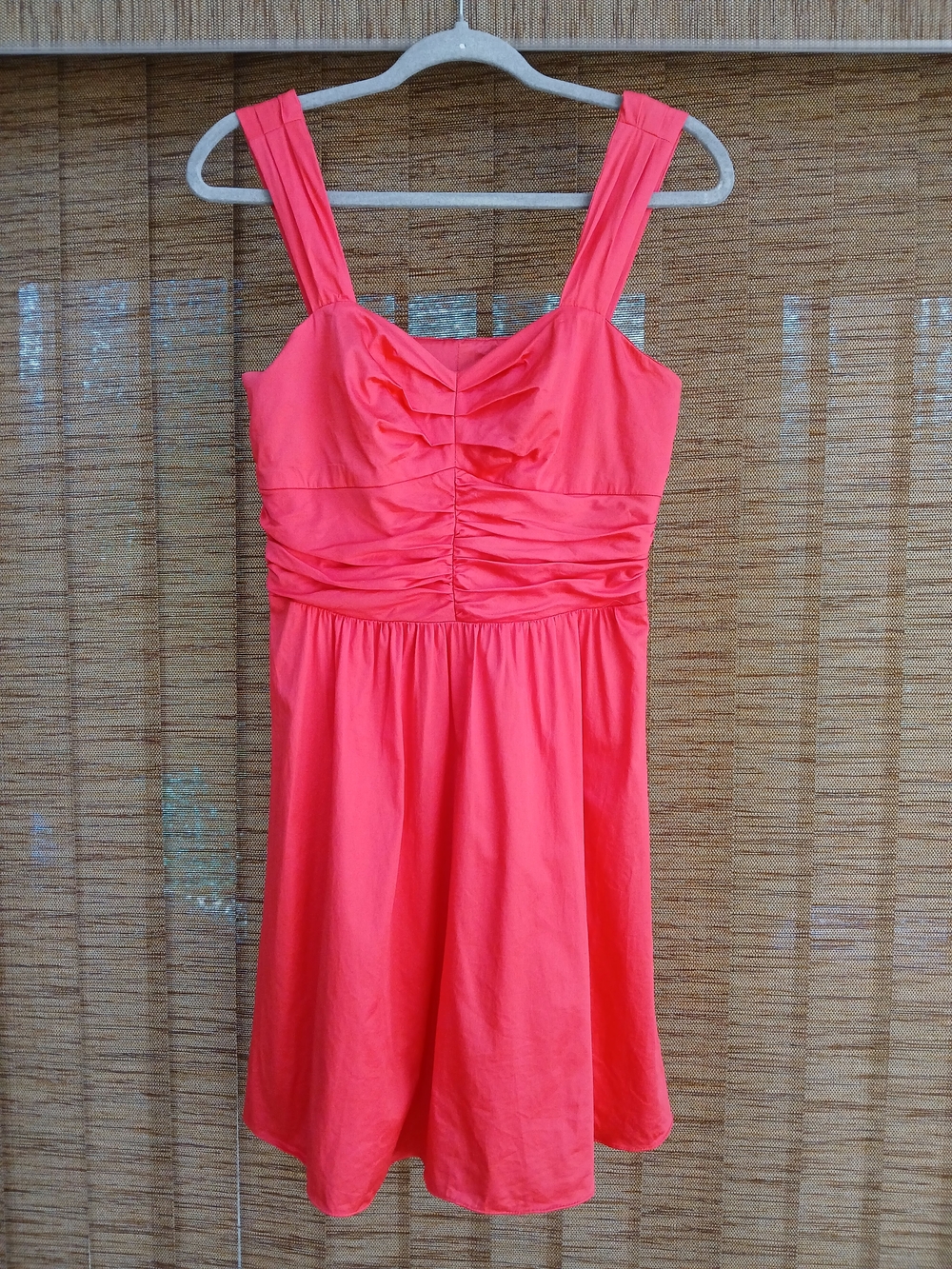 Express Dress - Picture 3 of 4